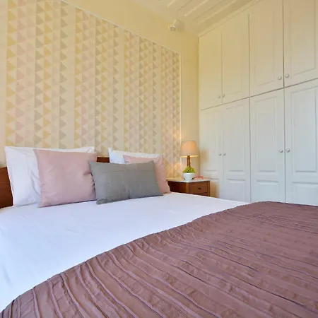 Liston Family Apartment Corfu (city)