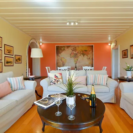 Liston Family Apartment *